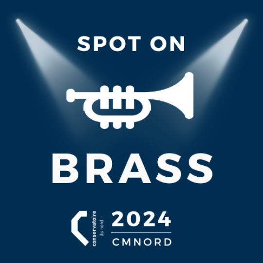 Logo - Spot on Brass fond bleu